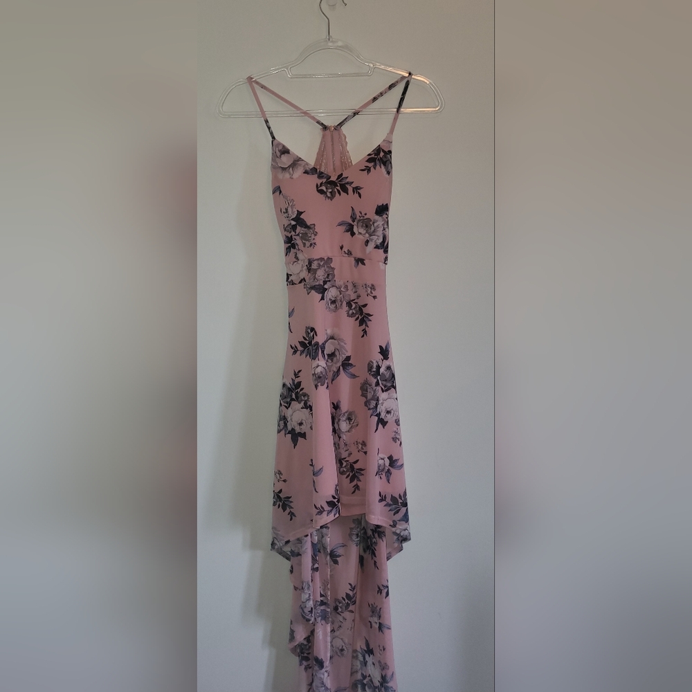 Floral Summer Dress With Grey, White , Blue floral Pattern Opened Lace Back